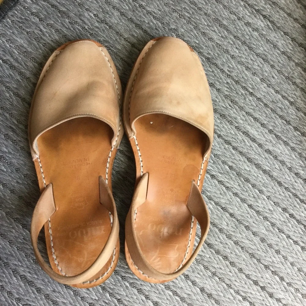 Mibo Avarca Blush Suede Sandals